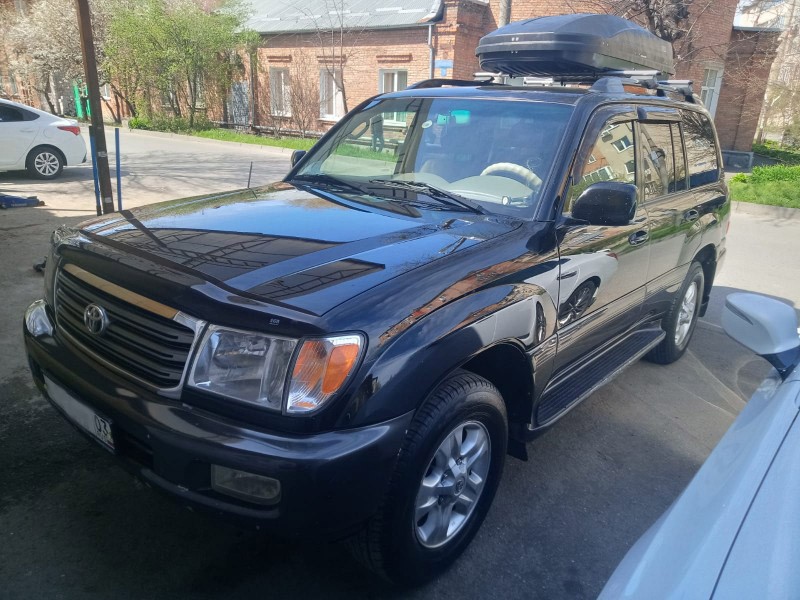 Toyota Land Cruiser